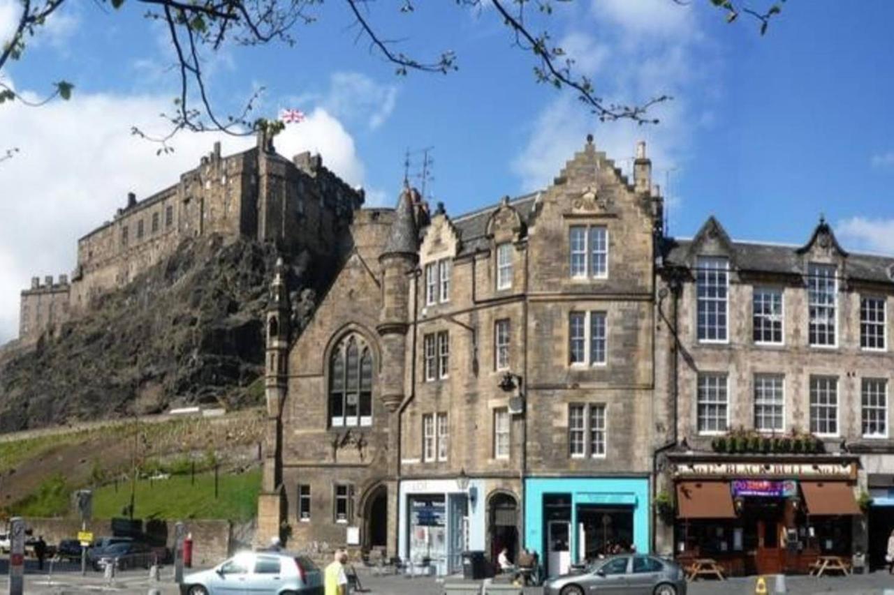 Joivy Unique Old Town Stay Under Edinburgh Castle מראה חיצוני תמונה